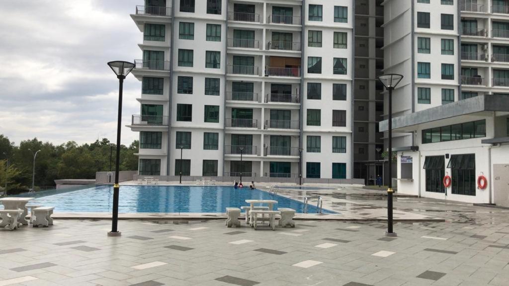 Apartment Lily - Casa Kayangan Meru By Goswell *